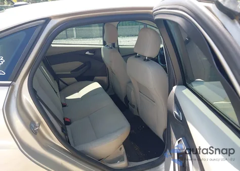 2017 Ford Focus Se z USA, uszkodzony, nr VIN 1FADP3F26HL298920